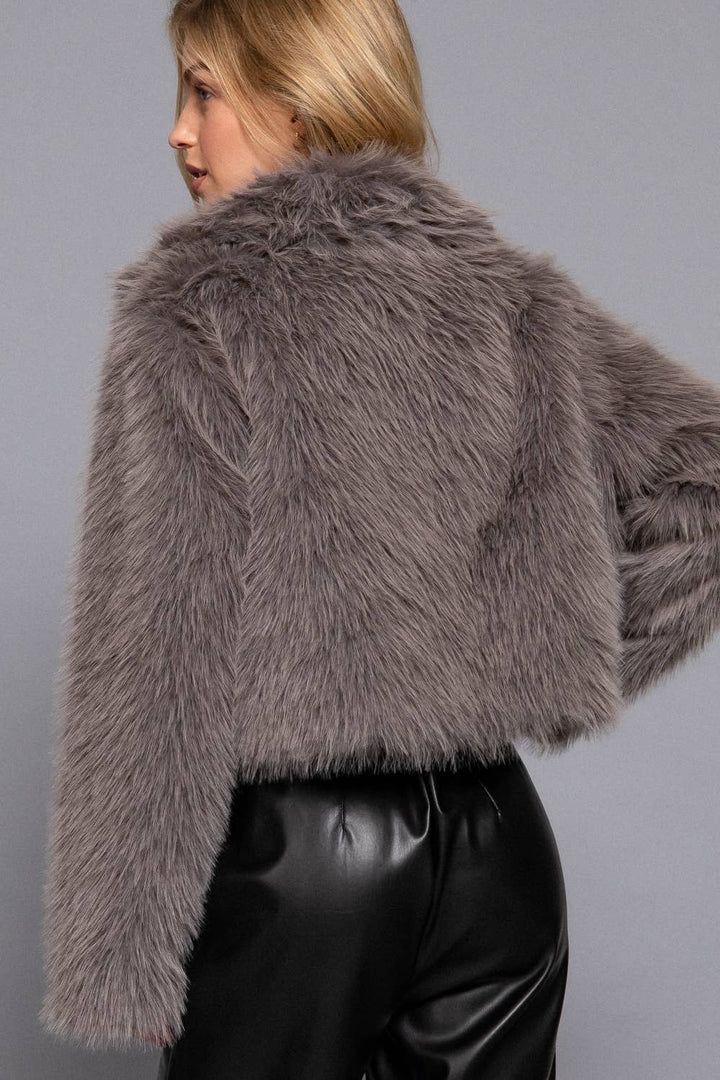 Active Basic - Long Sleeve Notched Collar Faux Fur Cropped Jacket in Grey 3
