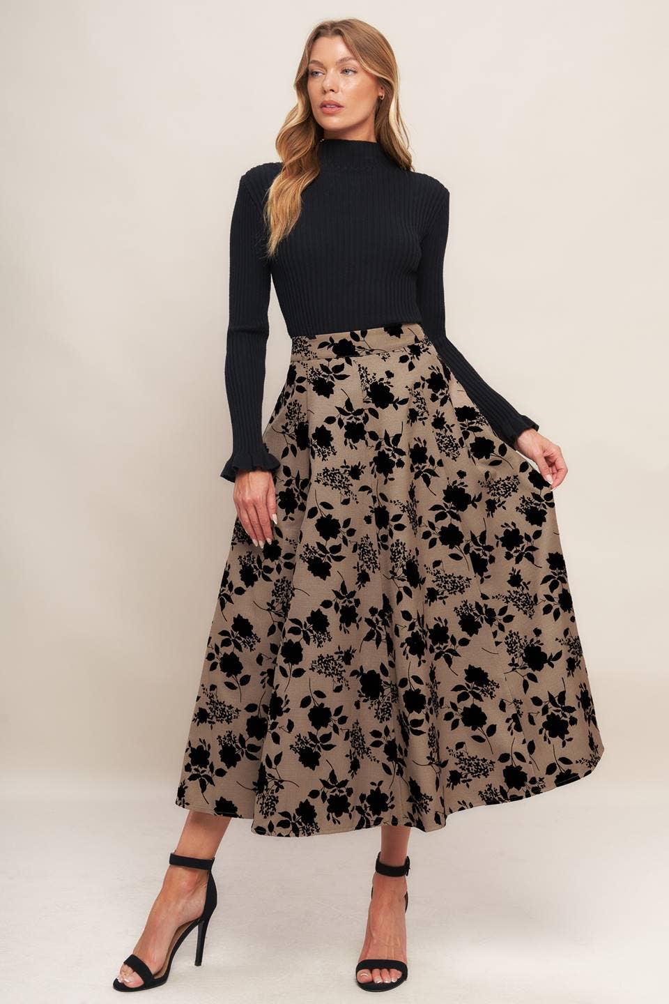 Woven Flocking Circle Skirt 4 Sand