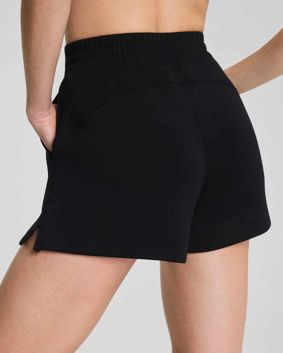SPANX Airessentials 5 Inch Short - Very Black 1