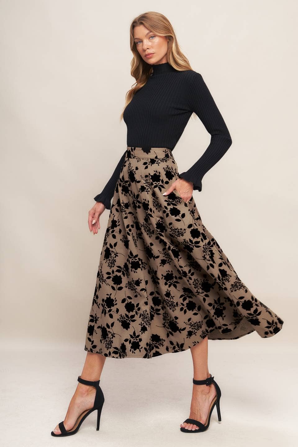 Woven Flocking Circle Skirt 5 Sand