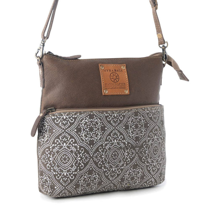 Myra Bag - Wildprint Trail Vintage Crossbody Bag in olive 1