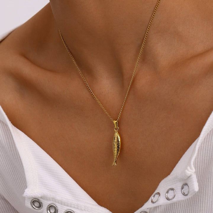 18K Gold Fish Necklace – Tarnish-Free Stainless Steel | JOSSLYN 2