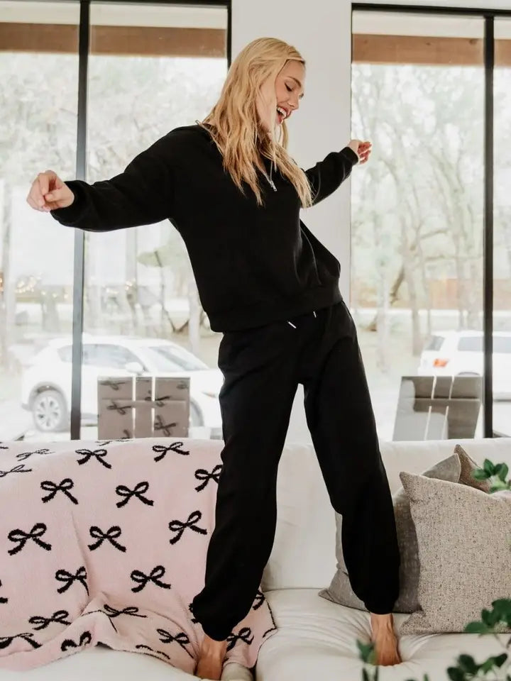 Katydid Black Scuba Athletic Sweater and Pants Set3