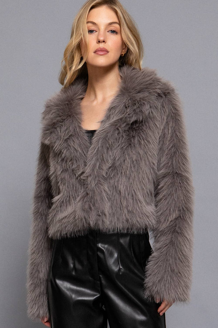 Active Basic - Long Sleeve Notched Collar Faux Fur Cropped Jacket in Grey