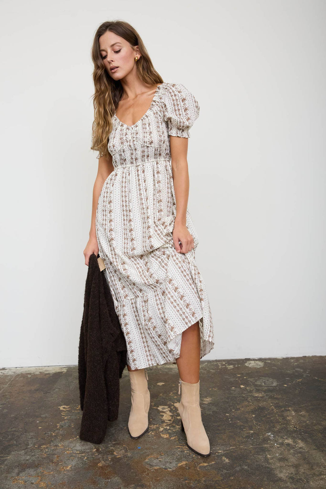 Blu Pepper - Floral Stripe Puff Sleeve Ruffled Midi Dress in Brown 4