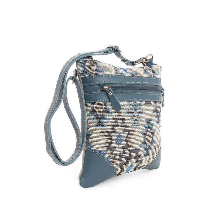 Myra Zephyr Mesa small crossbody bag - Close-Up of Leather and Canvas Detail