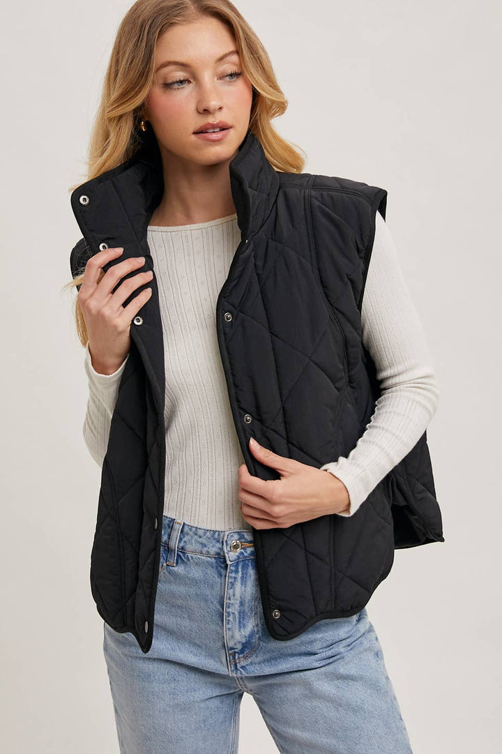 Bluivy Button-Down Quilted Puffer Vest with Pockets in Black